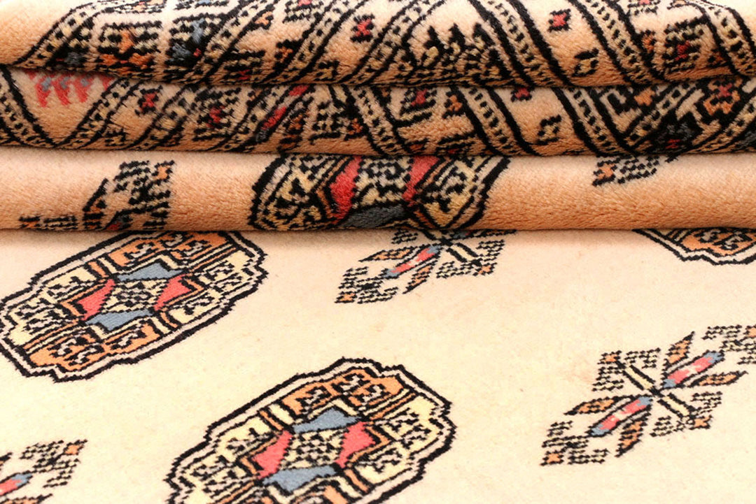 Navajo White Bokhara 4' 1 x 5' 10 - No. 45765