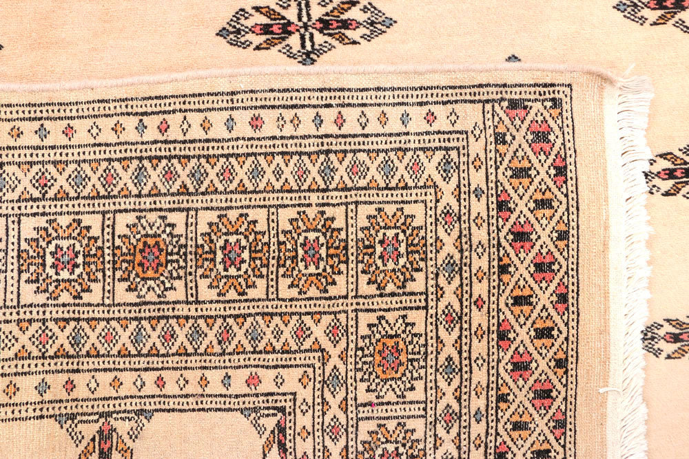 Navajo White Butterfly 4' 1 x 6' - No. 45798 - ALRUG Rug Store