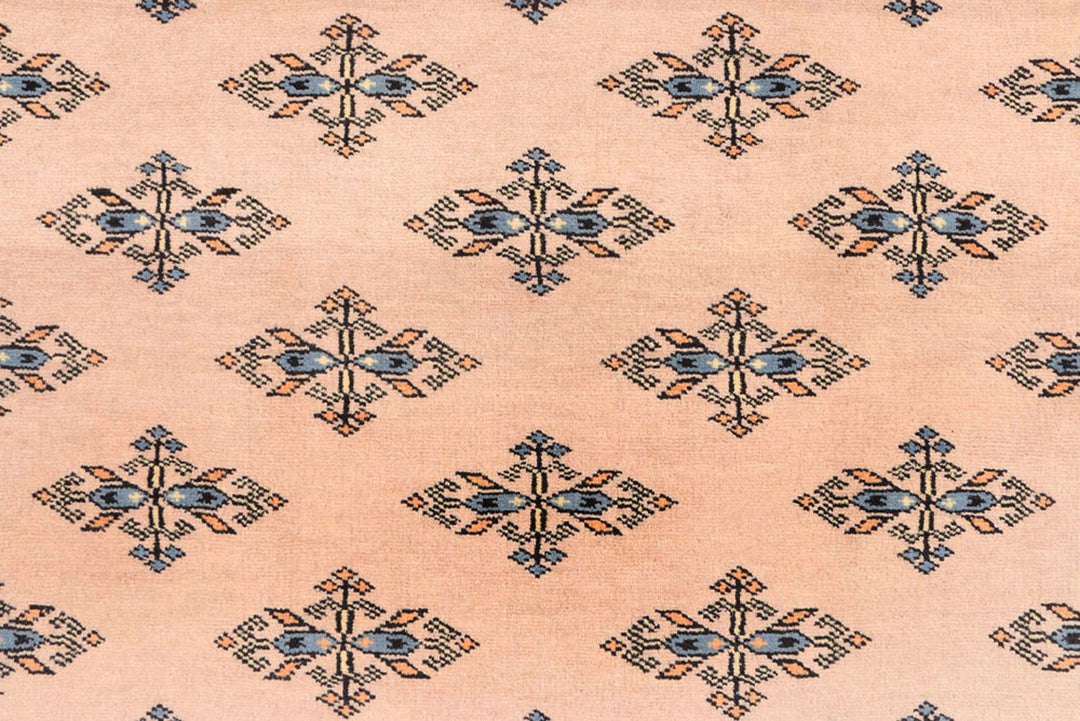 White Pakistani Butterfly Rug 4' 2 x 6' 3 Hand-Knotted close-up