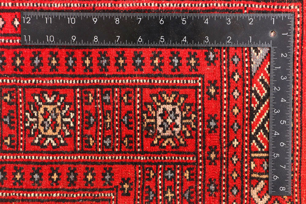 Crimson Bokhara 4' 7 x 6' 6 - No. 45870 - ALRUG Rug Store