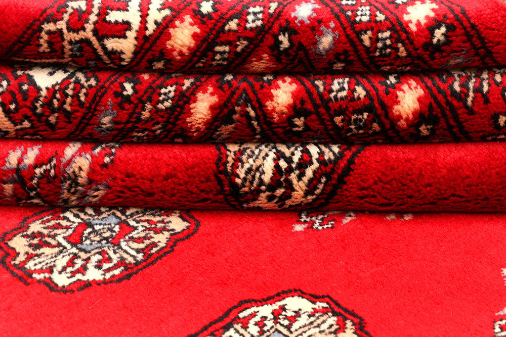 Red Bokhara 4' 6 x 6' 4 - No. 45893 - ALRUG Rug Store
