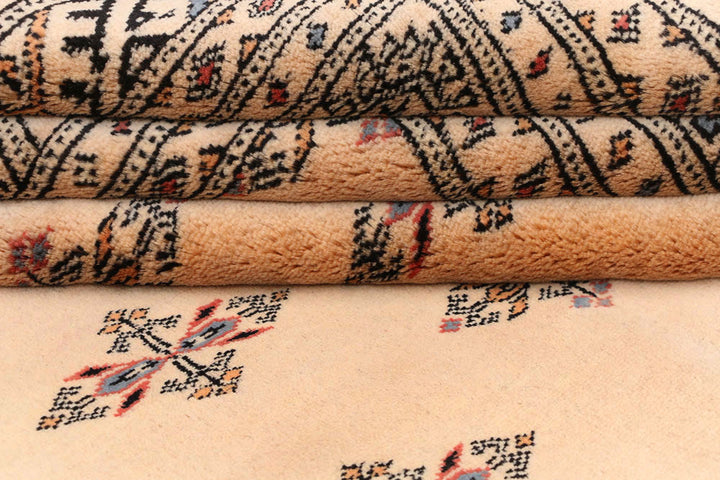 Bisque Butterfly 4' 7 x 6' 6 - No. 45903 - ALRUG Rug Store