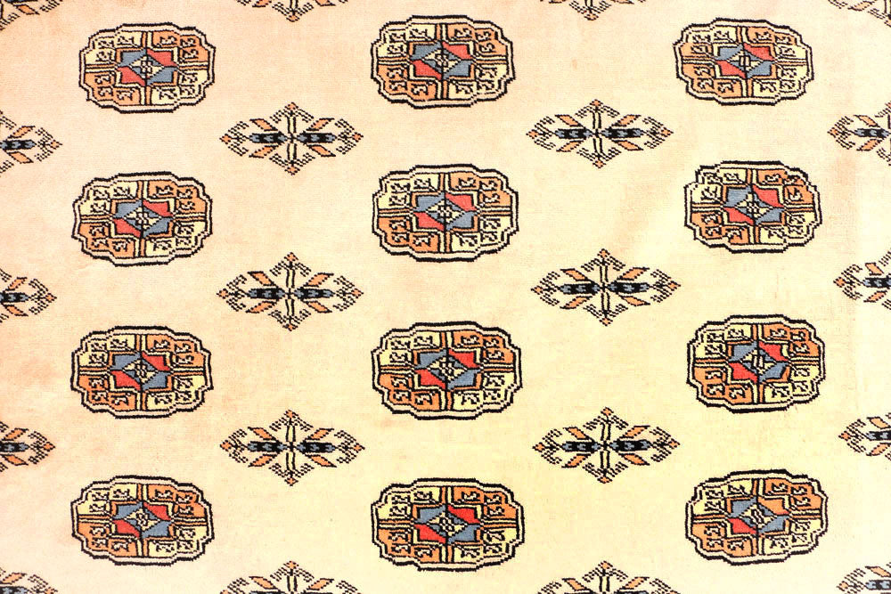 Wheat Bokhara 5' 6 x 8' 11 - No. 45926 - ALRUG Rug Store