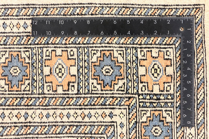 Bisque Fil Pa 5' 7 x 8' 8 - No. 45993 - ALRUG Rug Store