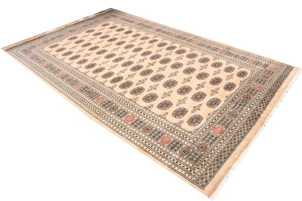 Navajo White Bokhara 6' 6 x 10' 3 - No. 46015 - ALRUG Rug Store
