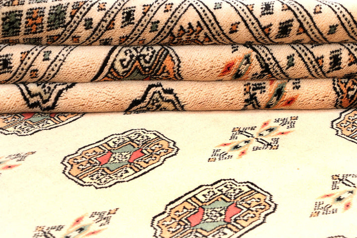 Navajo White Bokhara 6' 6 x 10' 3 - No. 46015 - ALRUG Rug Store