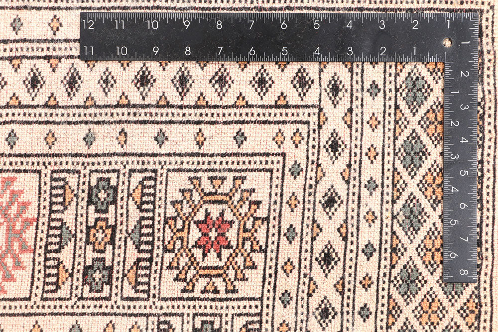 Navajo White Bokhara 6' 6 x 10' 3 - No. 46015 - ALRUG Rug Store