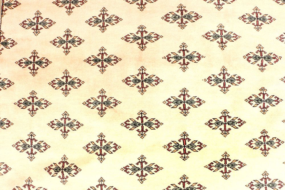 Butterfly 6' 5 x 10' 7 - No. 46021 - ALRUG Rug Store