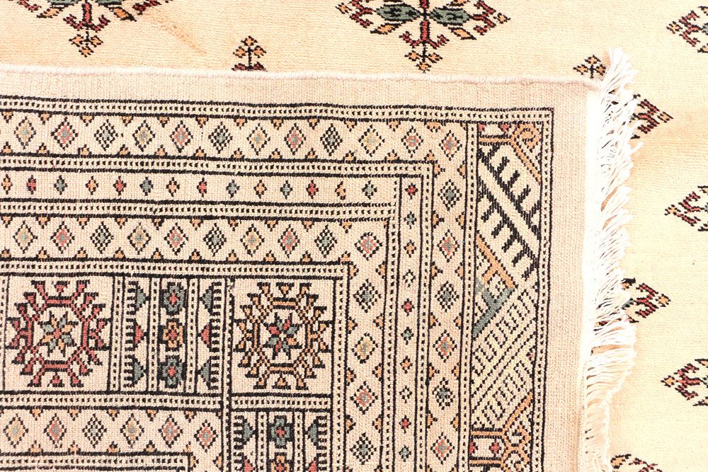 Butterfly 6' 5 x 10' 7 - No. 46021 - ALRUG Rug Store