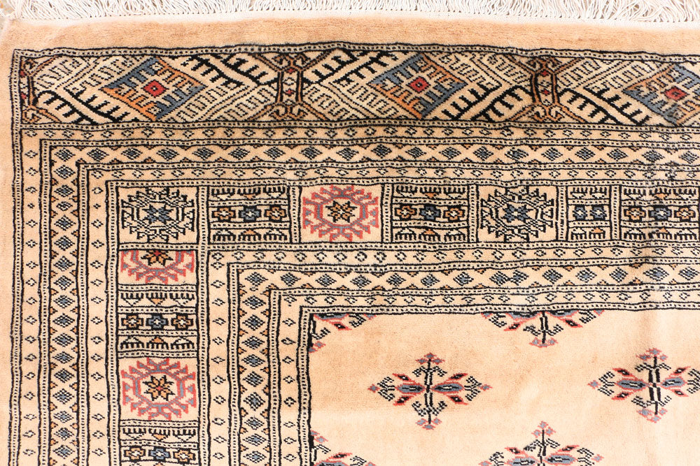 Bisque Butterfly 6' 6 x 10' 3 - No. 46037 - ALRUG Rug Store