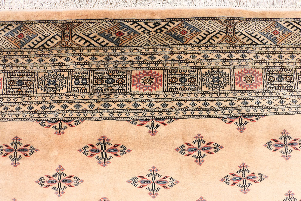 Bisque Butterfly 6' 6 x 10' 3 - No. 46037 - ALRUG Rug Store