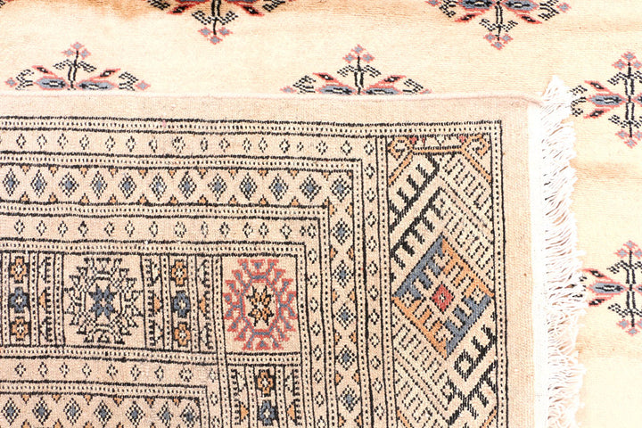 Bisque Butterfly 6' 6 x 10' 3 - No. 46037 - ALRUG Rug Store