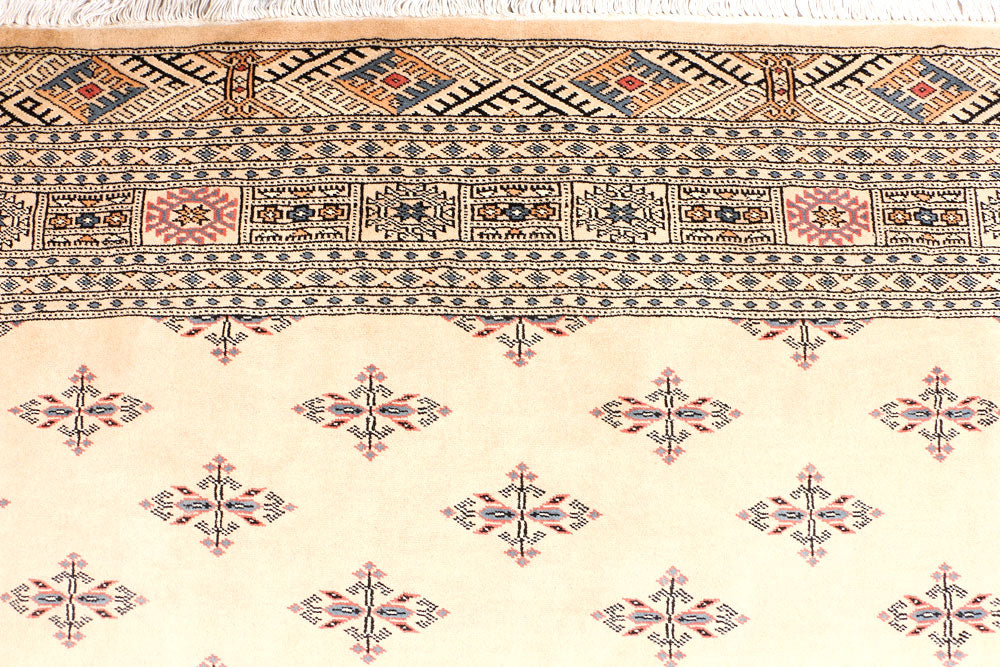 Tan Butterfly 6' 7 x 10' 1 - No. 46072 - ALRUG Rug Store