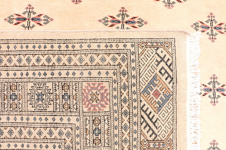 Tan Butterfly 6' 7 x 10' 1 - No. 46072 - ALRUG Rug Store