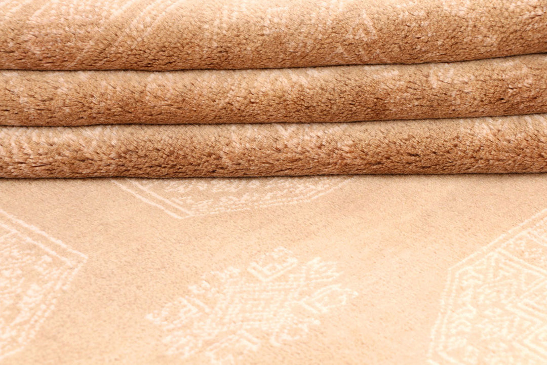 Burlywood Fil Pa 6'  7" x 9'  2" - No. QA60487