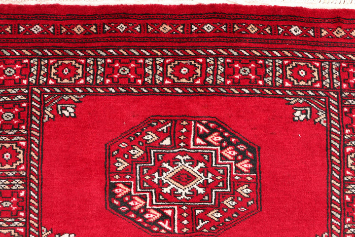 Red Fil Pa 2'  8" x 3'  10" - No. QA43747