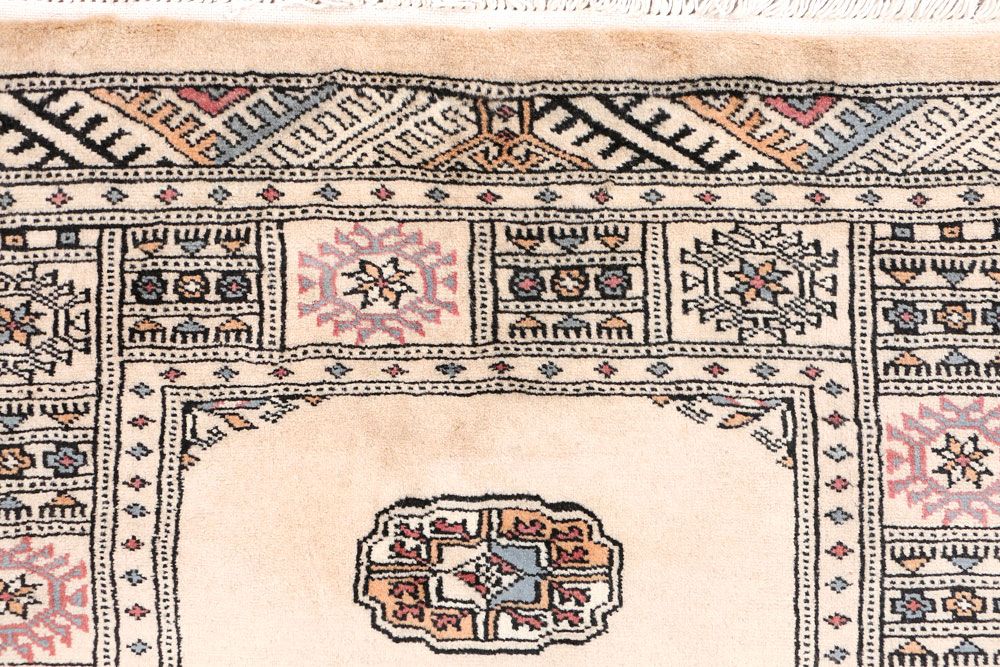 Bokhara 2' 7 x 4' 2 - No. 46418 - ALRUG Rug Store