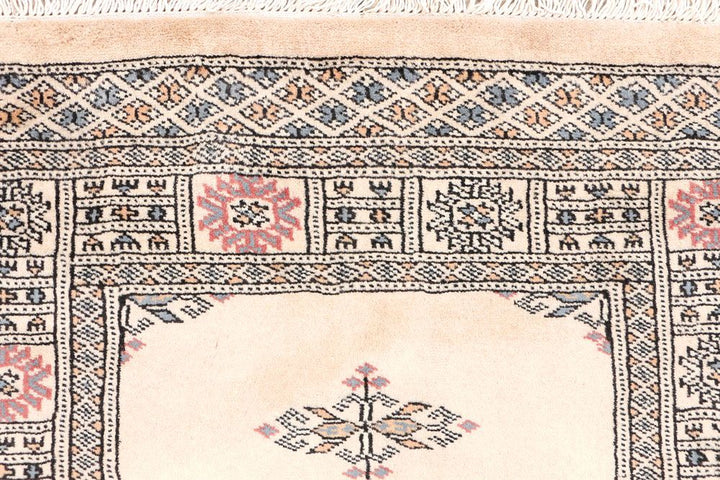 Butterfly 2' 7 x 4' 1 - No. 46420 - ALRUG Rug Store