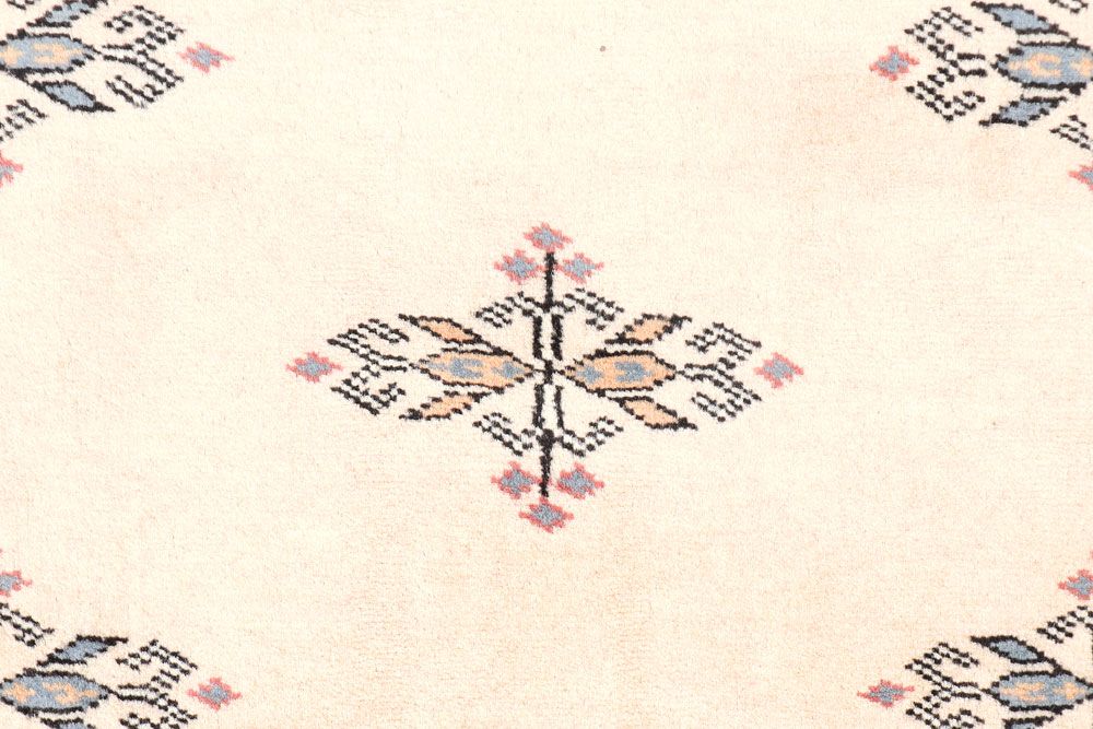 Butterfly 2' 7 x 4' 1 - No. 46420 - ALRUG Rug Store