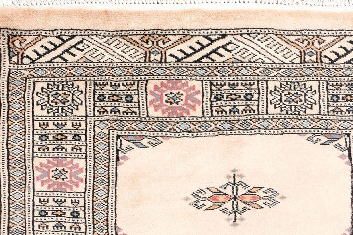 Butterfly 2' 7 x 4' 1 - No. 46422 - ALRUG Rug Store