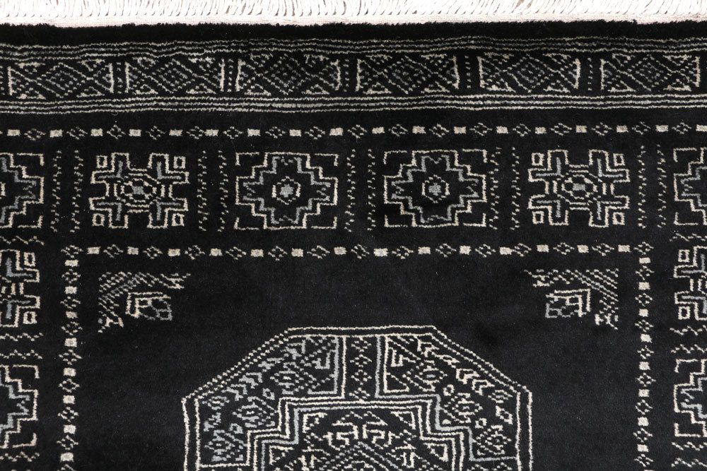 Black Fil Pa 2' 6 x 4' 2 - No. 46433 - ALRUG Rug Store