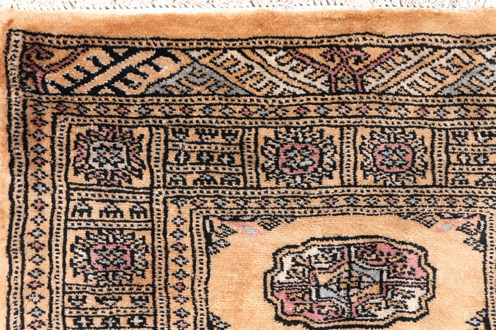 Moccasin Bokhara 2' 2 x 5' 10 - No. 46502 - ALRUG Rug Store