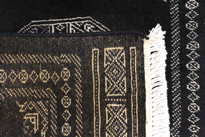Black Fil Pa 2' 1 x 4' 10 - No. 46522 - ALRUG Rug Store