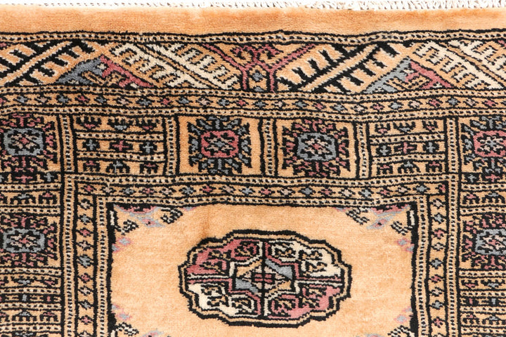Moccasin Bokhara 2' 2 x 5' 10 - No. 46544 - ALRUG Rug Store