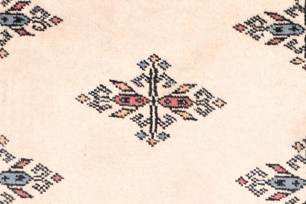 Butterfly 2' 7 x 7' - No. 46556 - ALRUG Rug Store