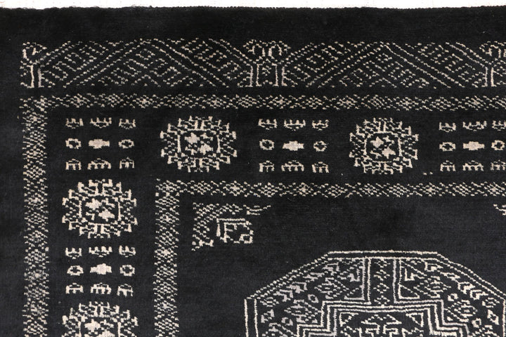 Black Fil Pa 2' 7 x 6' 6 - No. 46567 - ALRUG Rug Store