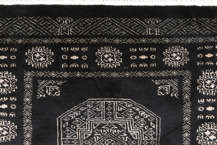 Black Fil Pa 2' 7 x 6' 6 - No. 46567 - ALRUG Rug Store