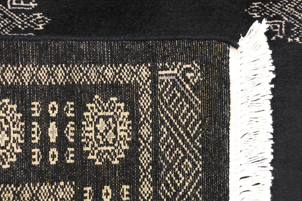 Black Fil Pa 2' 7 x 6' 6 - No. 46567 - ALRUG Rug Store