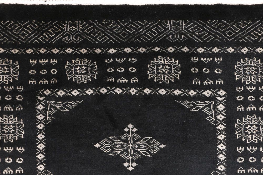 Butterfly 2' 6 x 6' 7 - No. 46576 - ALRUG Rug Store