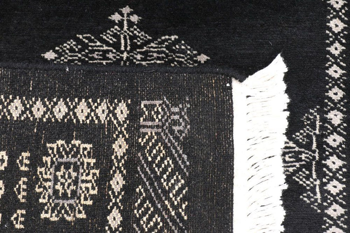 Butterfly 2' 6 x 6' 7 - No. 46576 - ALRUG Rug Store