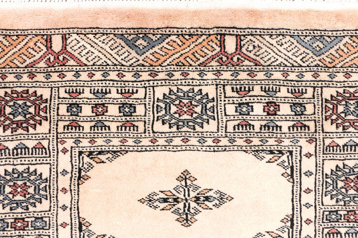 Bisque Butterfly 2' 7 x 6' 8 - No. 46610 - ALRUG Rug Store