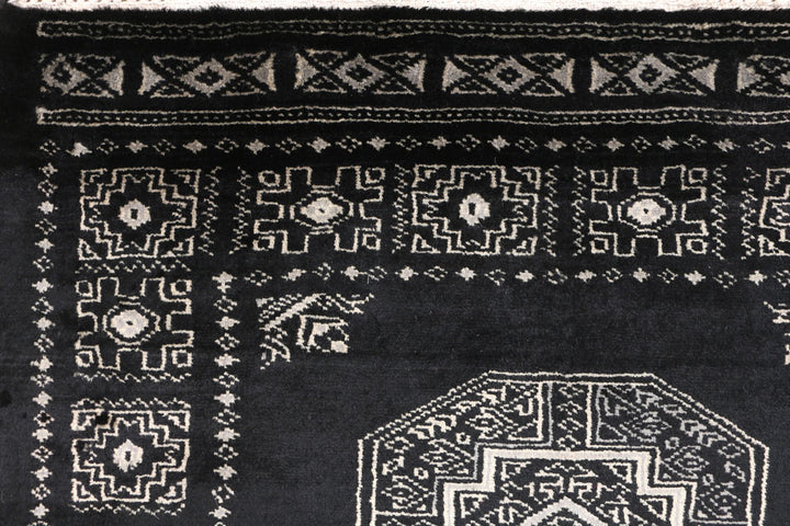 Black Fil Pa 2' 8 x 7' 3 - No. 46633 - ALRUG Rug Store