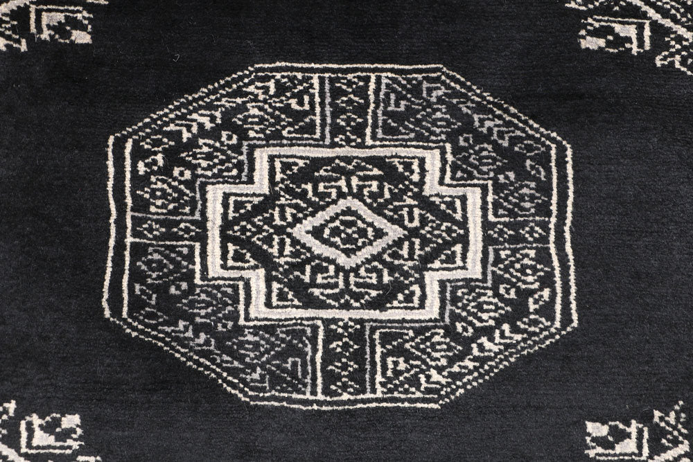 Black Fil Pa 2' 8 x 7' 3 - No. 46633 - ALRUG Rug Store