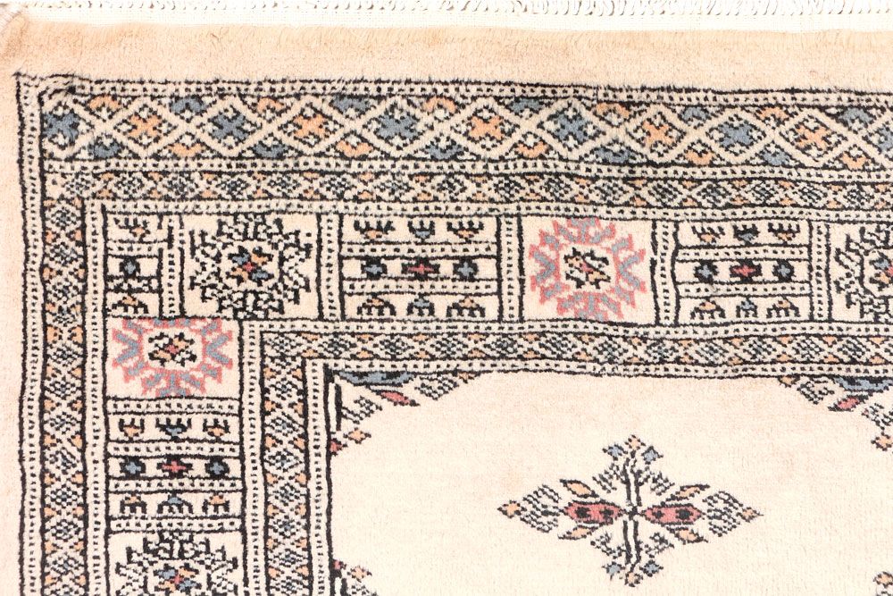 Butterfly 2' 7 x 6' 3 - No. 46634 - ALRUG Rug Store