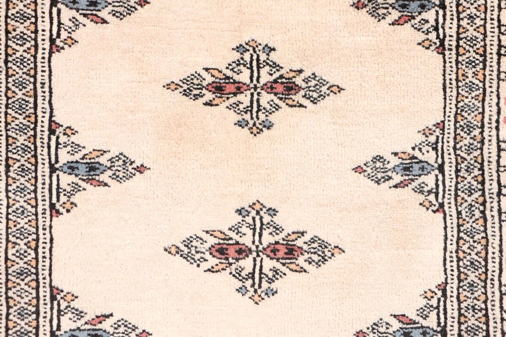 Butterfly 2' 7 x 6' 3 - No. 46634 - ALRUG Rug Store