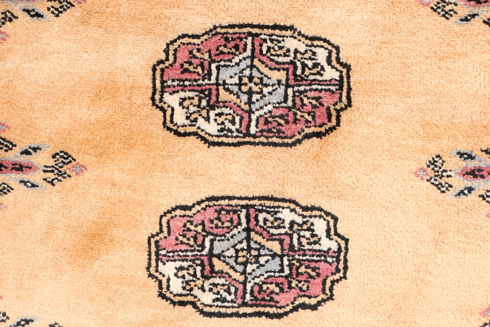 Moccasin Bokhara 2' 8 x 6' 4 - No. 46646 - ALRUG Rug Store