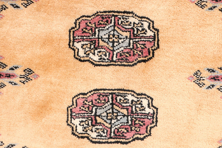 Moccasin Bokhara 2' 8 x 6' 4 - No. 46646 - ALRUG Rug Store