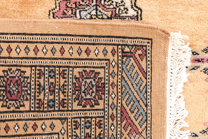 Moccasin Bokhara 2' 8 x 6' 4 - No. 46646 - ALRUG Rug Store