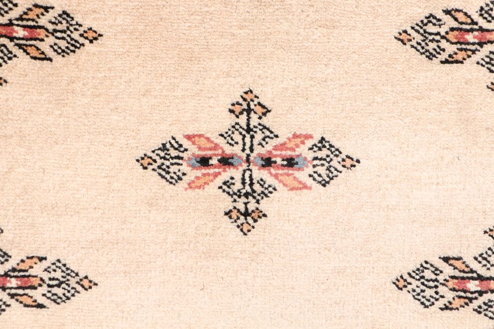 Butterfly 2' 7 x 7' - No. 46650 - ALRUG Rug Store