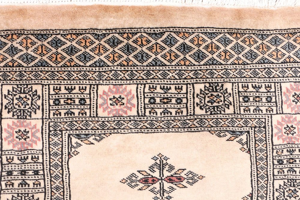 Navajo White Butterfly 2' 7 x 6' 8 - No. 46655 - ALRUG Rug Store