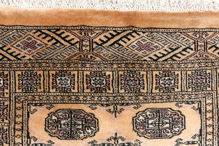 Moccasin Bokhara 2'  7" x 6'  6" - No. QA25962