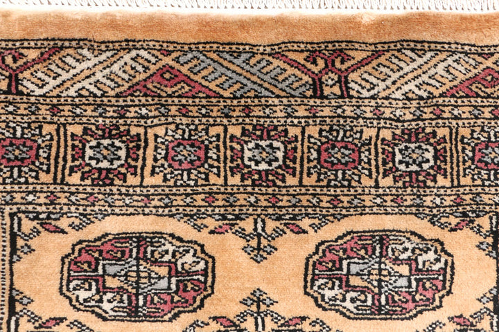 Moccasin Bokhara 2' 8 x 6' 7 - No. 46665 - ALRUG Rug Store