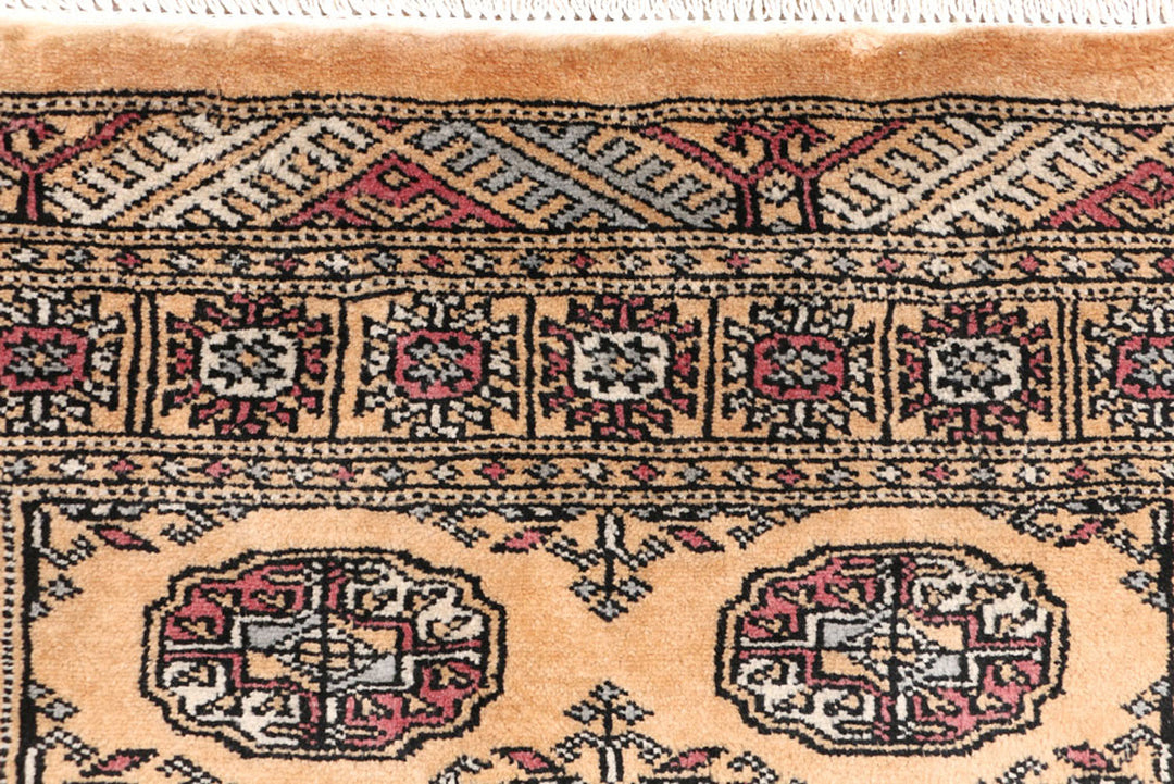 Moccasin Bokhara 2'  8" x 6'  7" - No. QA33368