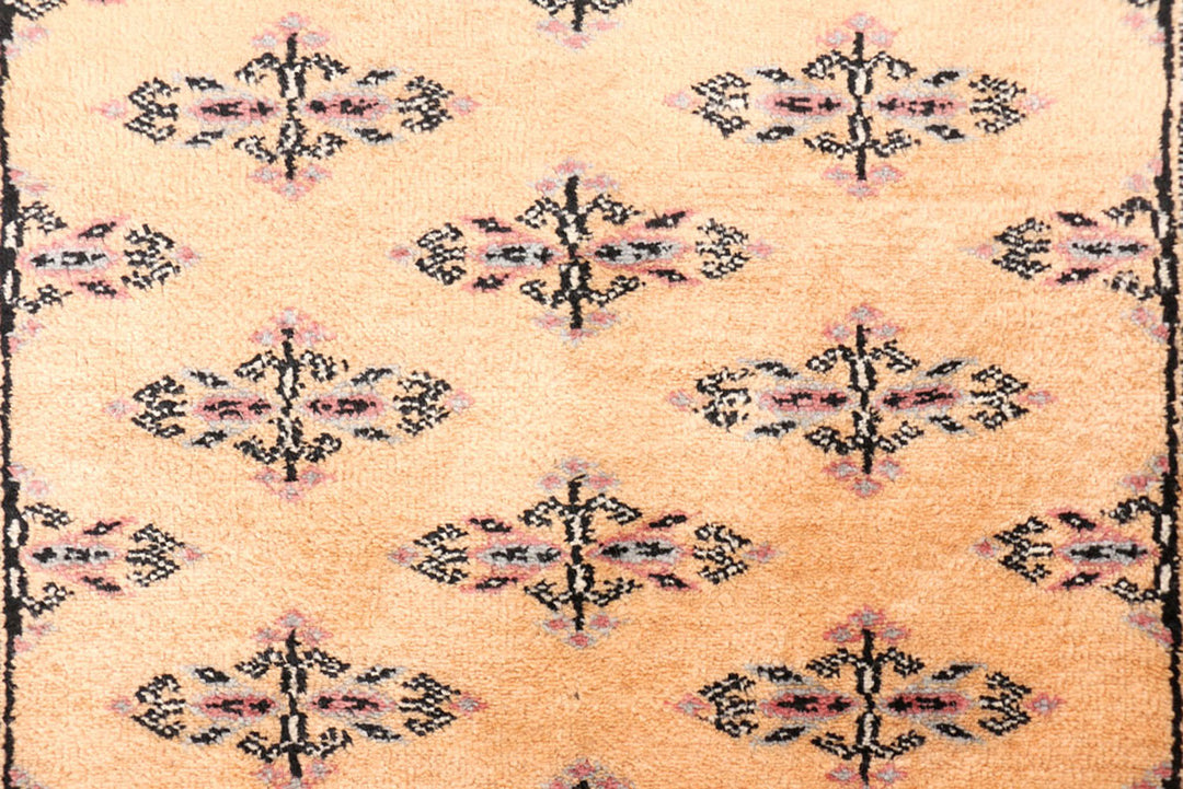 Moccasin Butterfly 2'  9" x 6'  3" - No. QA46205