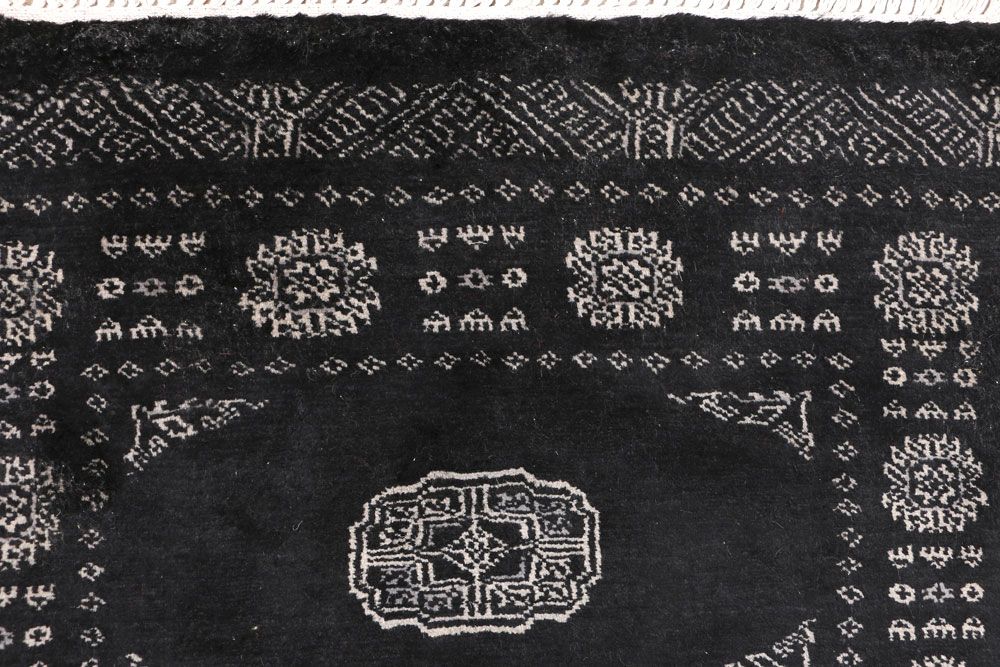 Bokhara 2' 6 x 8' 1 - No. 46681 - ALRUG Rug Store