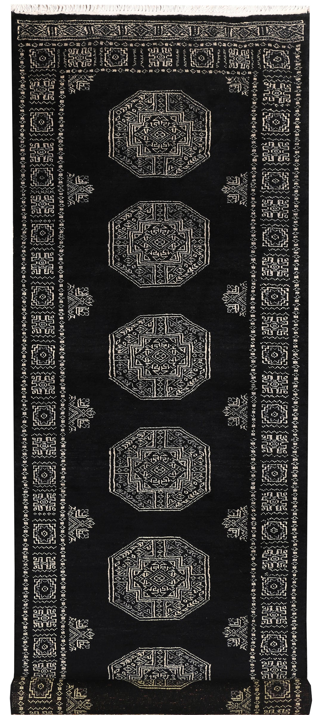 Black Fil Pa 2' 6 x 7' 11 - No. 46700 - ALRUG Rug Store